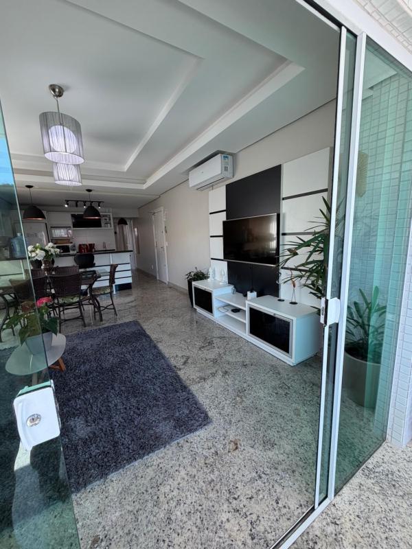 4 ILHAS 2 SUITES 2 GARAGENS - image 30
