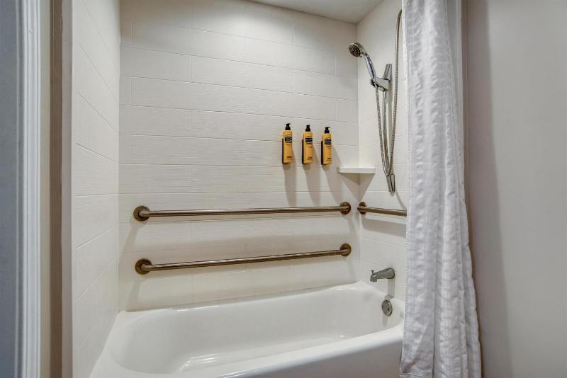 Best Western Plus French Quarter Courtyard Hotel - image 15
