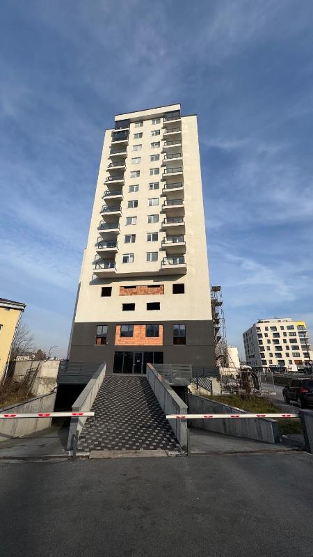 Large & Comfortable Apartment in Ilidža - image 13