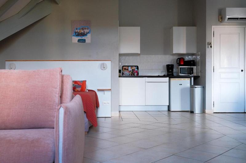 Village Creole - image 2