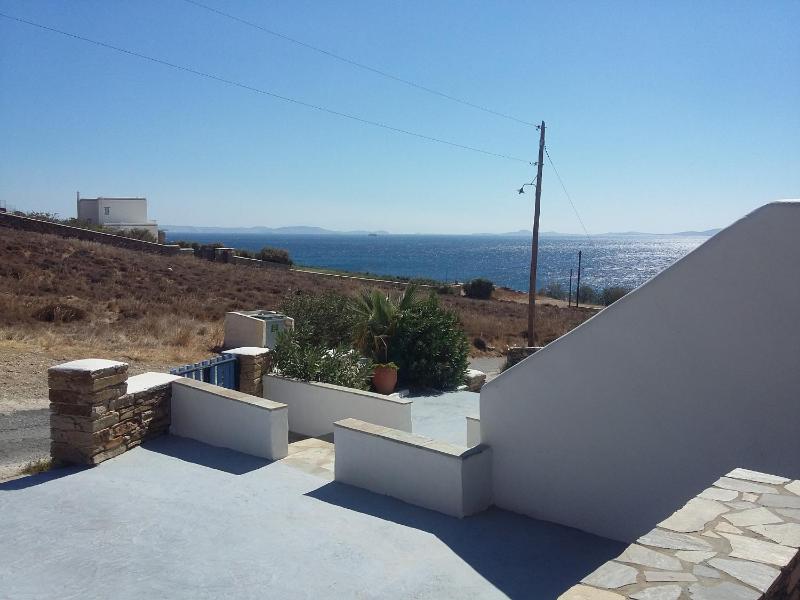 One-Bedroom Apartment with Side Sea View image 2