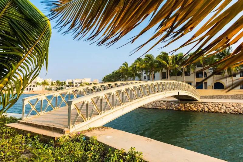 Hawana Salalah Resort Apartment with Marina View Self Check-In - image 15