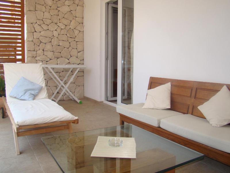 Studio Apartment image 2