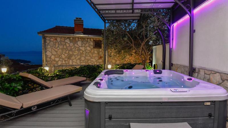 Villa Elizabeta Makarska by Villas Guide - image 16