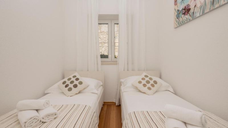 Villa Elizabeta Makarska by Villas Guide - image 19