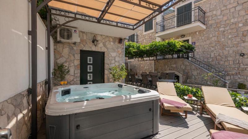 Villa Elizabeta Makarska by Villas Guide - image 20