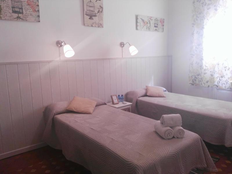 Hostal Dragonflybcn - image 16