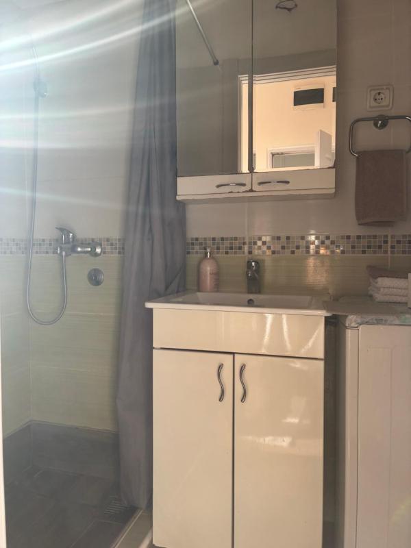 Bella Vita Apartment - image 9