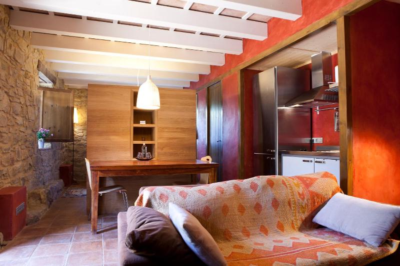 One-Bedroom Apartment image 3