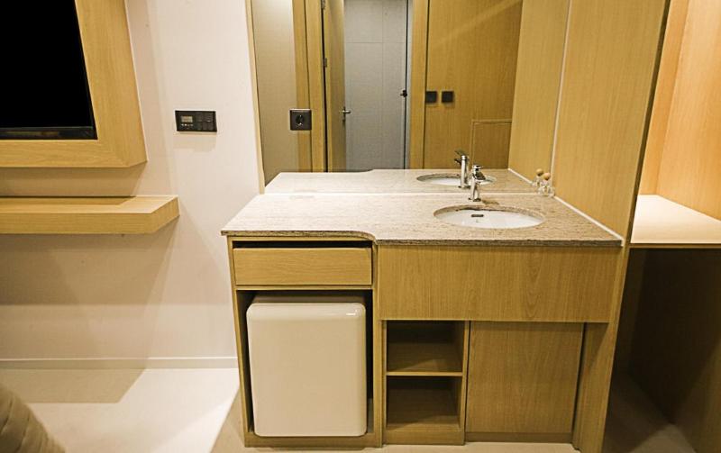 Busan Seomyeon Nestly Hotel - image 7