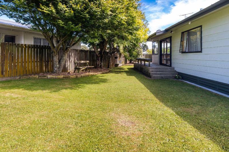 Kawaha Corner - Minutes from Skyline Zorb & more - image 10