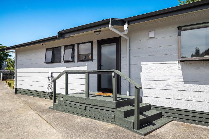 Kawaha Corner - Minutes from Skyline Zorb & more - image 26