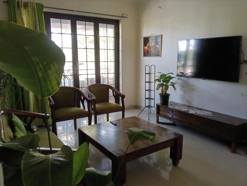 Two BHK a cozy flat for family 3 km away from the airport - image 3