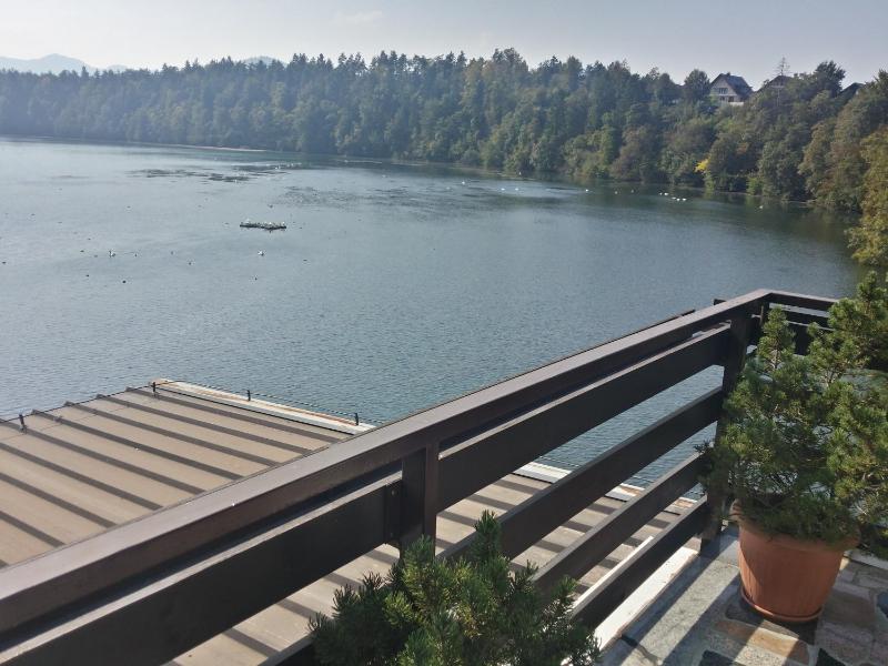 Double Room with Balcony and Lake View image 1