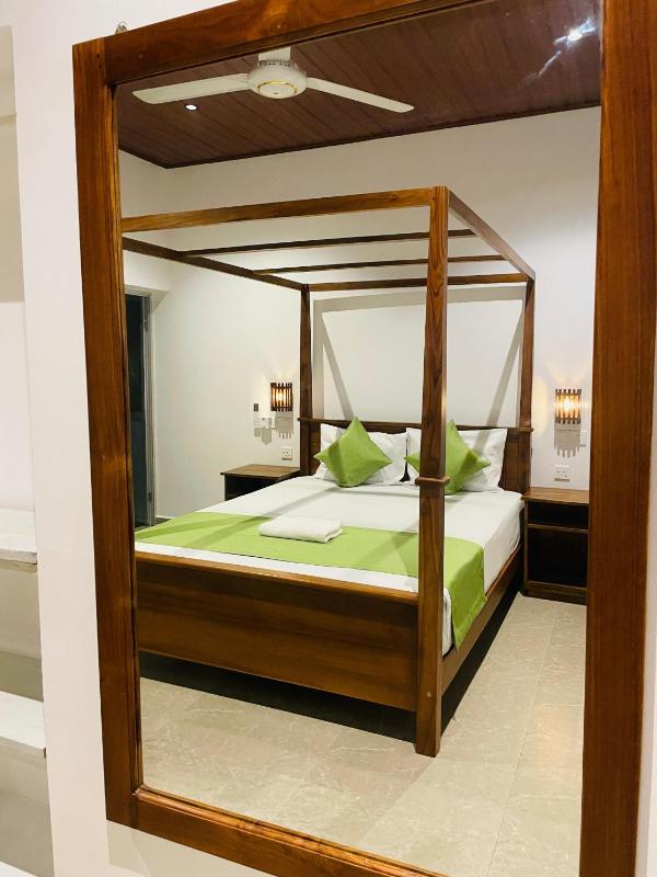 Tropic In Villa - image 15