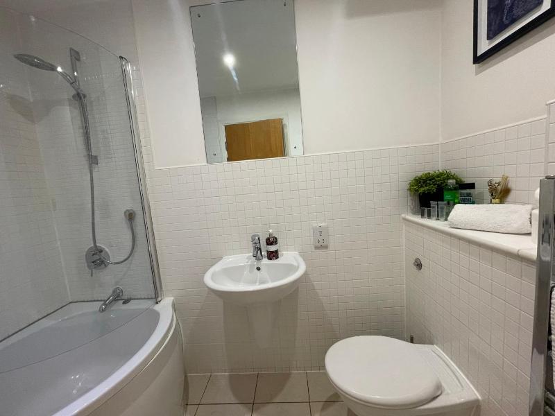 Empire Serviced Apartments - image 47