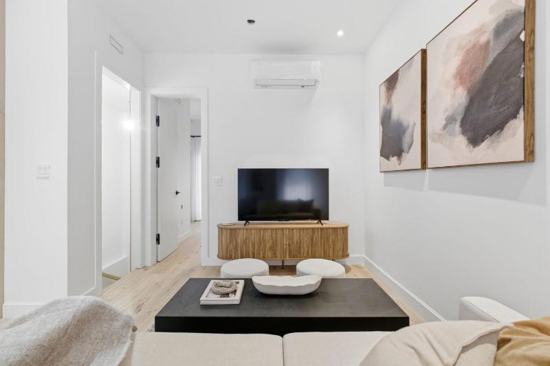 The Brick Hotel - The Laneway - image 6