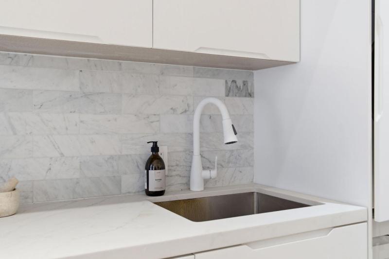 The Brick Hotel - The Laneway - image 7