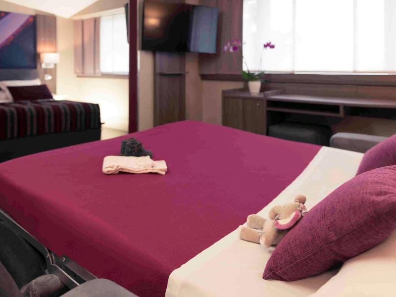 Suite with One Double Bed and Sofa Bed image 3