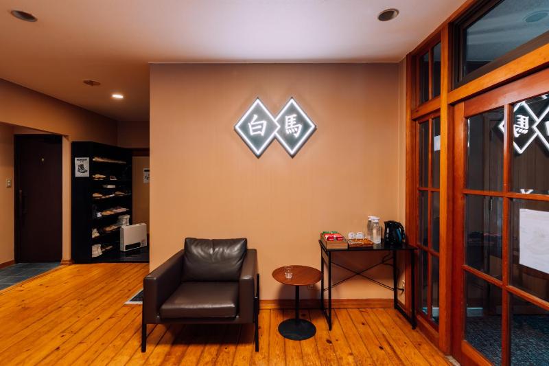 Double Black Hotel - image 47