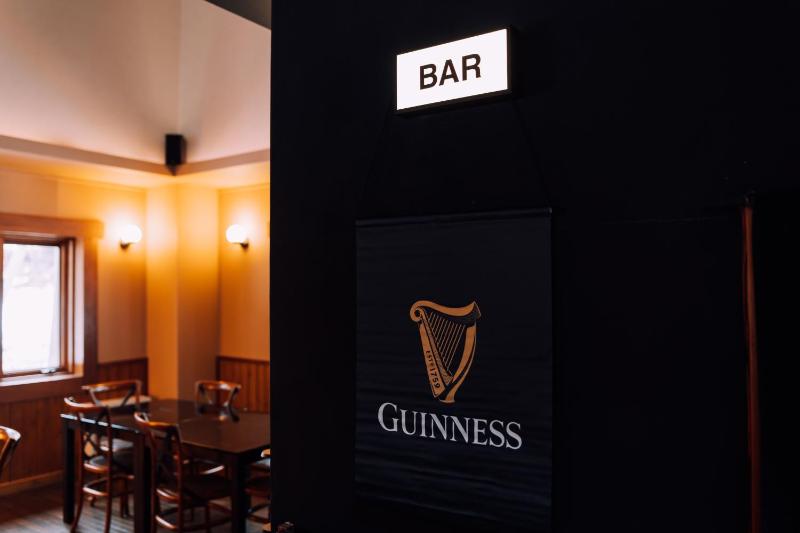 Double Black Hotel - image 8