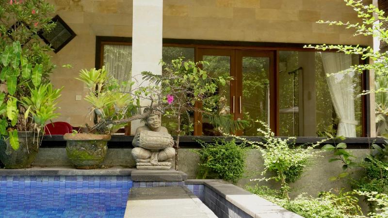 Ubud Wins Bungalow - image 13