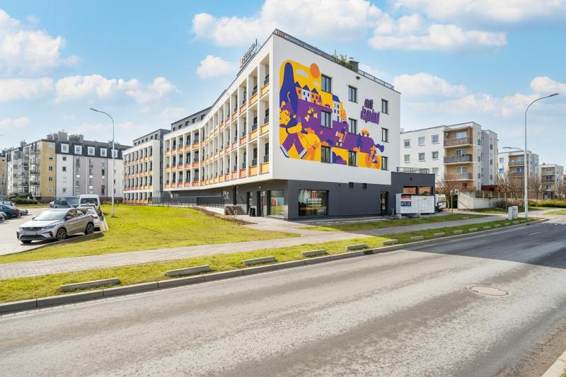 Luxury Sky Jagodno Apartment with Jacuzzi Parking & Terrace by Renters Prestige - image 28