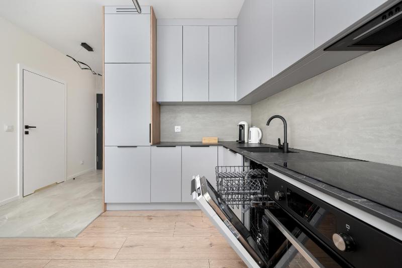 Luxury Sky Jagodno Apartment with Jacuzzi Parking & Terrace by Renters Prestige - image 36