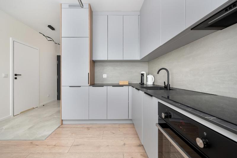 Luxury Sky Jagodno Apartment with Jacuzzi Parking & Terrace by Renters Prestige - image 21