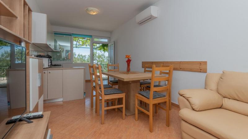 Villa Radic - Makarska by Villas Guide - image 7