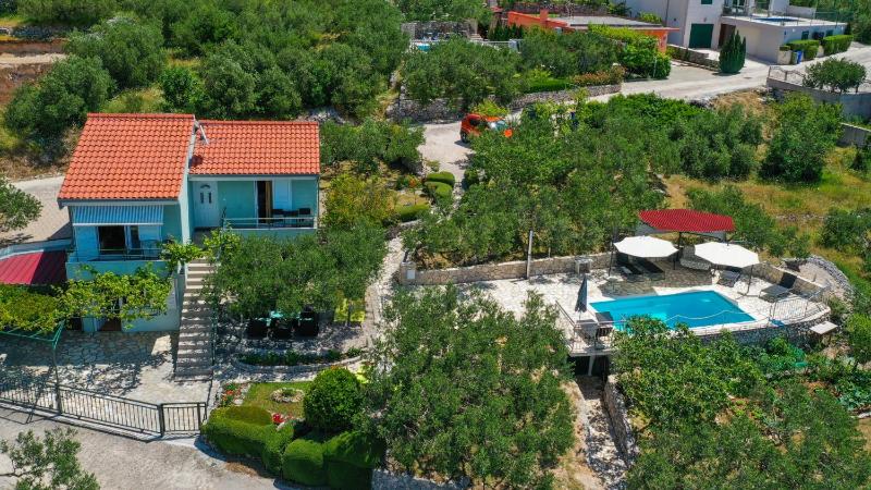 Villa Radic - Makarska by Villas Guide - image 31