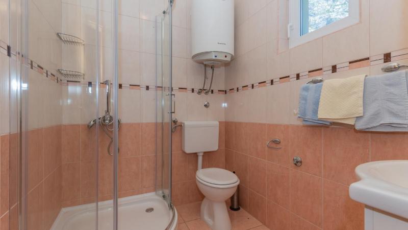 Villa Radic - Makarska by Villas Guide - image 15