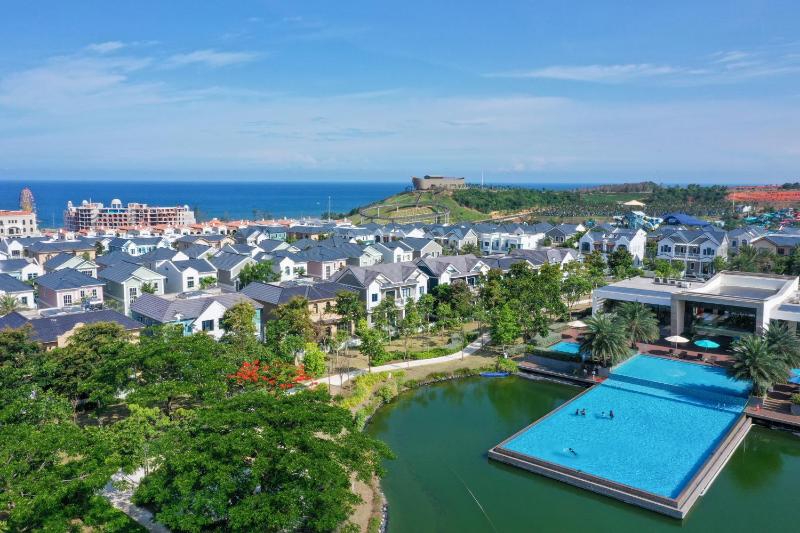 Villa Novaworld Phan Thiết - Luxury - image 12