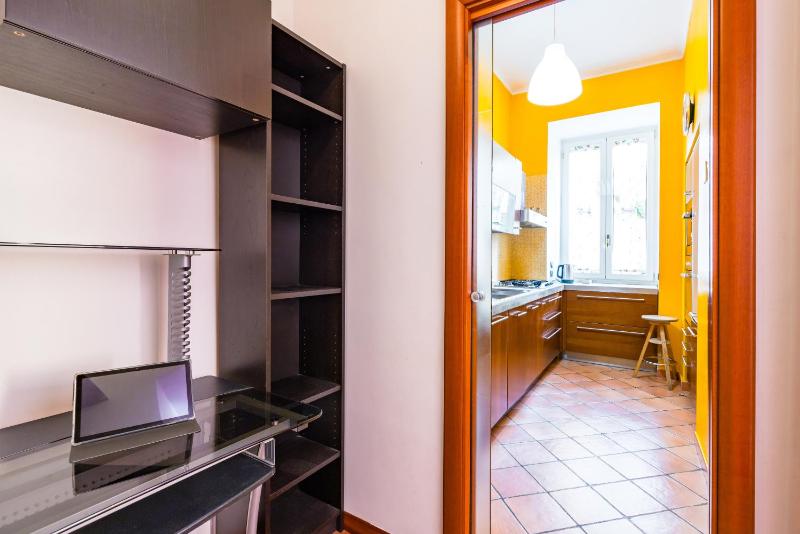 Montesanto Flow Flat by Napoliapartments - image 16