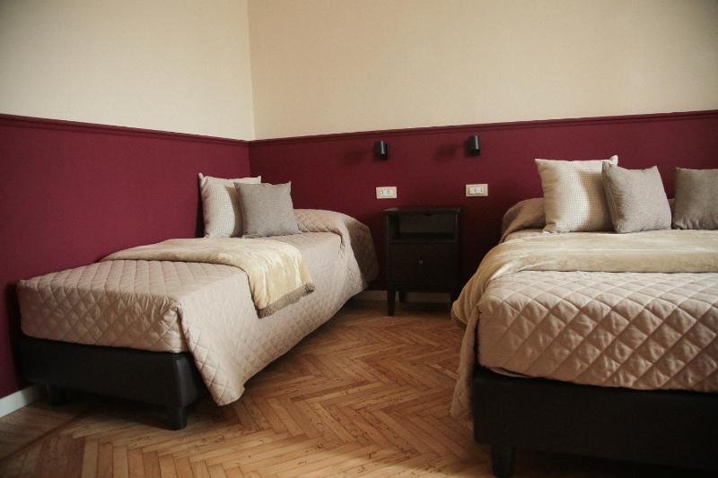Albergo Garisenda con terrazza panoramica sulle Due Torri - image 14