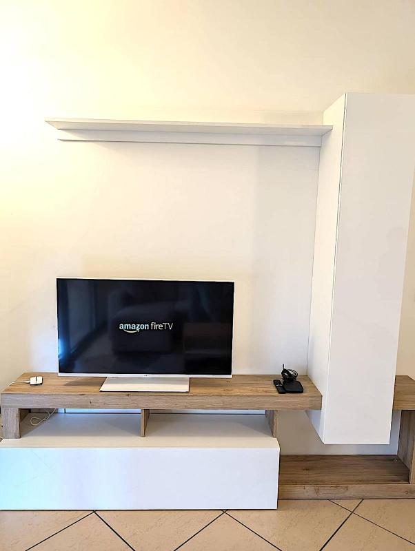 Central Apartment Caniggia 2 with Terrace in Como - image 6