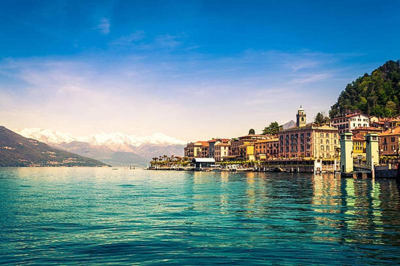 Central Apartment Caniggia 2 with Terrace in Como - image 30