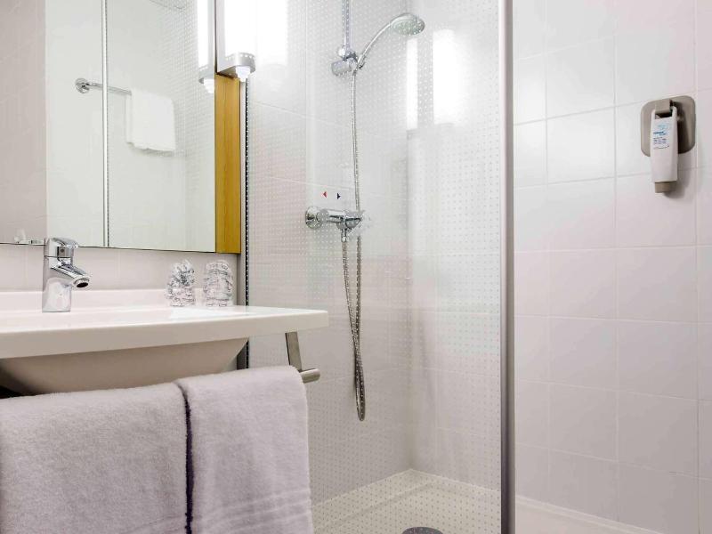 Standard Double or Twin Room image 3