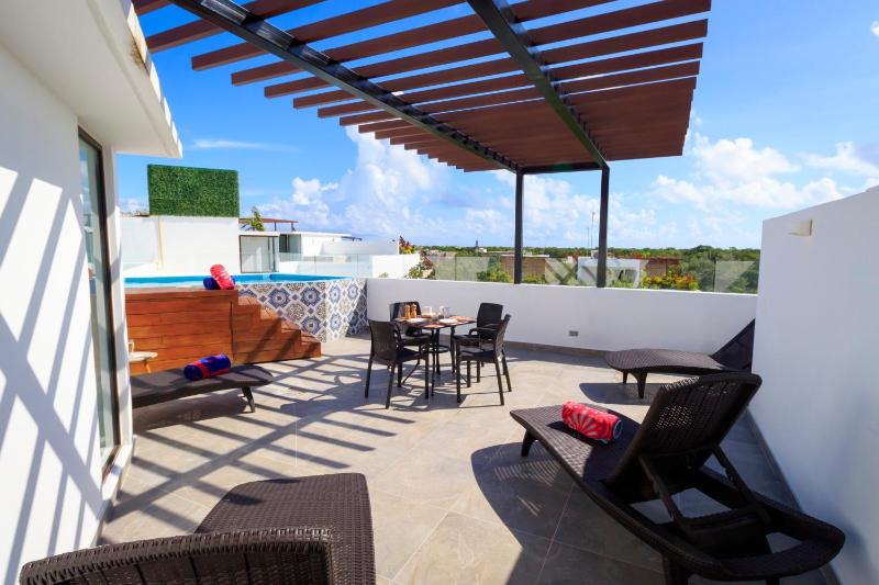 Penthouse with Private Jacuzzi in Tulum 3 Bedrooms - image 6