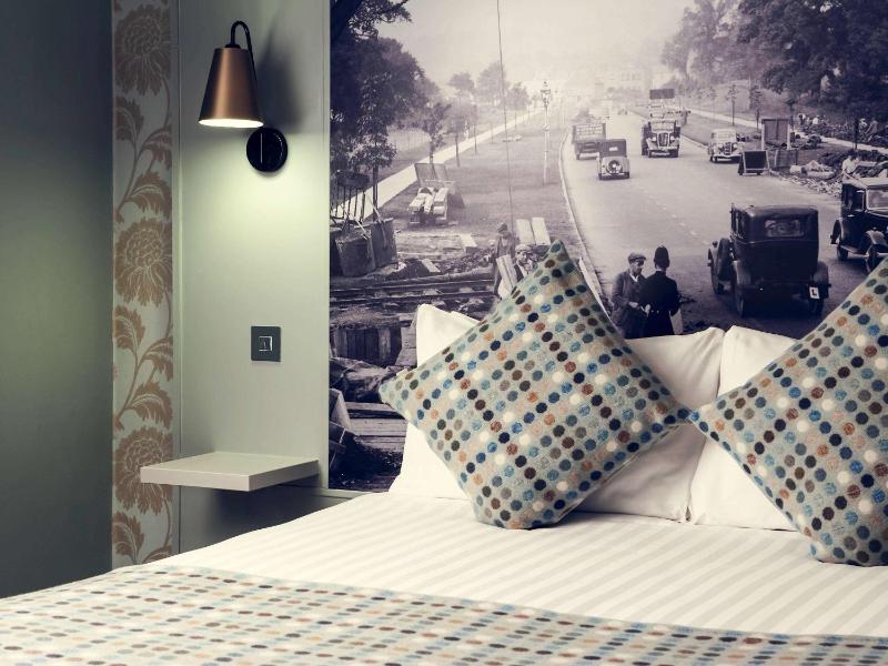 Compact Double Room image 1