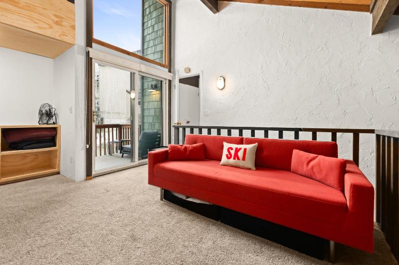 Ski Ranch Loft Short Easy Walk to Slopes 2 King Bedrooms And Loft - image 23
