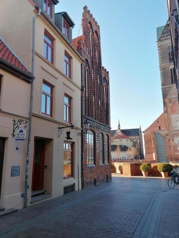 Am Wismarer Markt mit Balkon - ABC329 - image 17