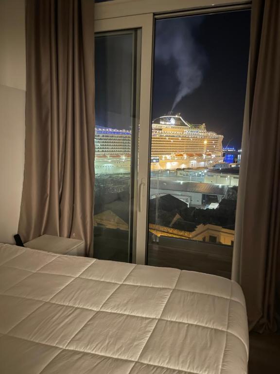 Marina Rooftop Exclusive View - image 8