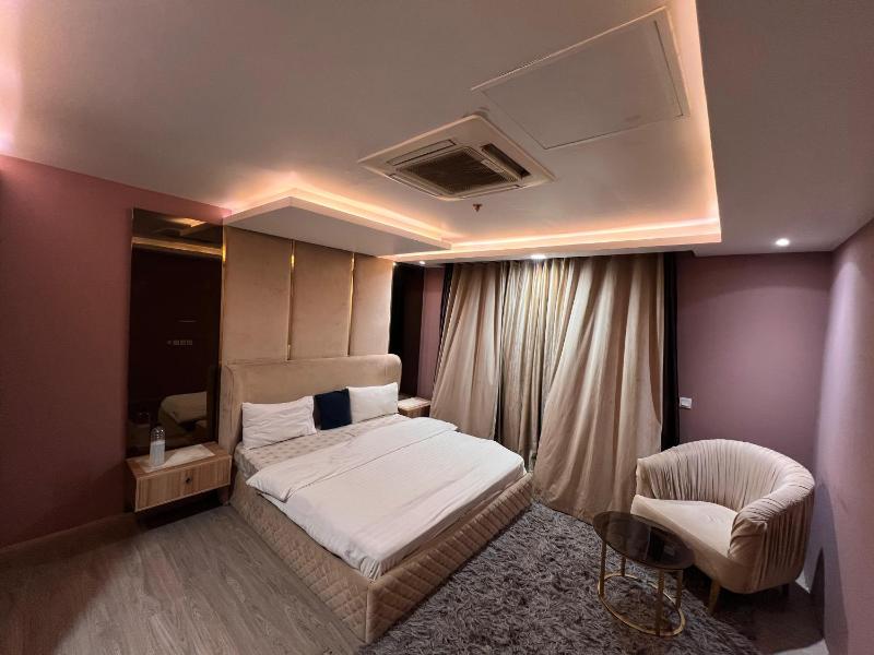 Opus Prestige Luxury Apartments - LMY Residency Gulberg Lahore - image 6