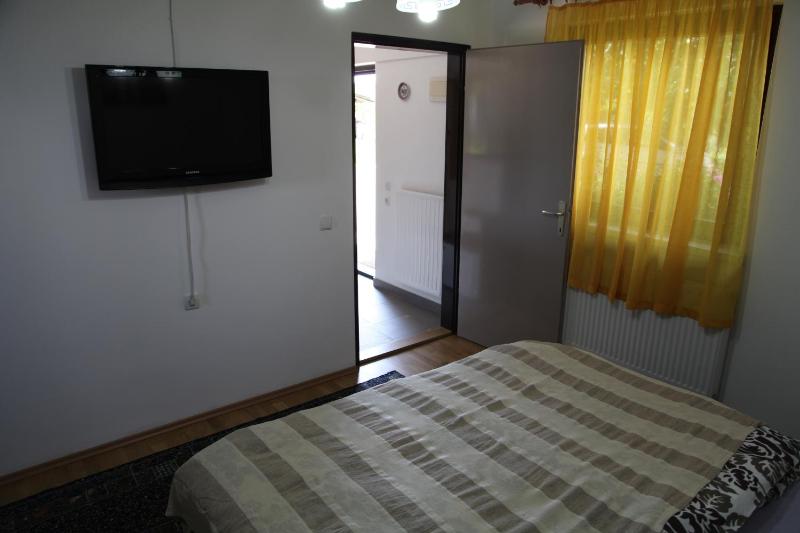 Apartment image 2