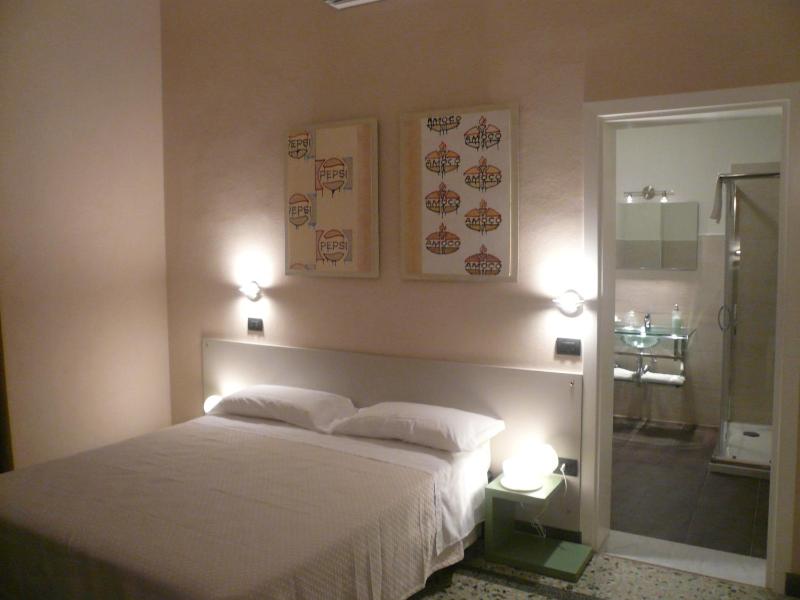 Superior Double Room image 3