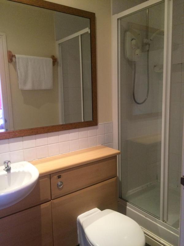 Double Room image 3