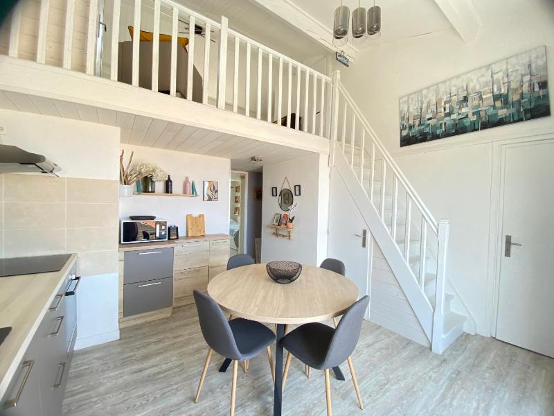 Joli appartement avec vue mer climatisé et wifi - image 12