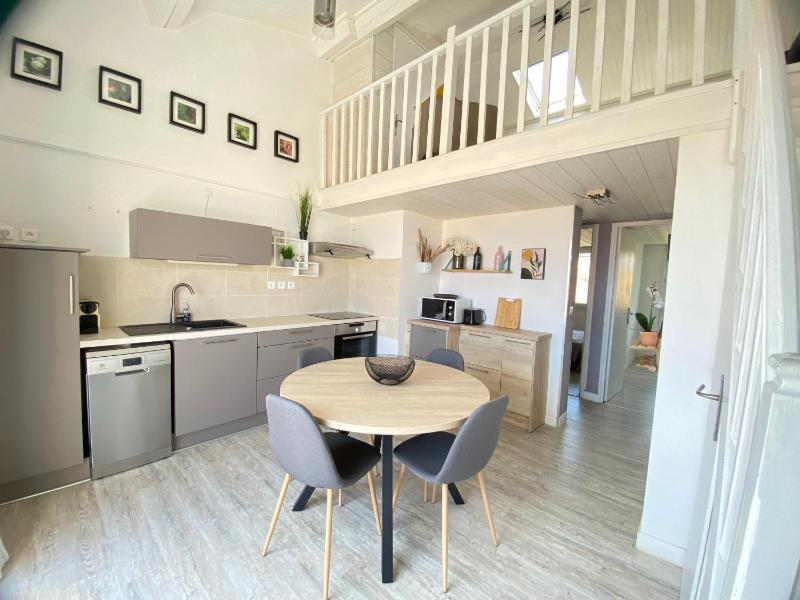 Joli appartement avec vue mer climatisé et wifi - image 13