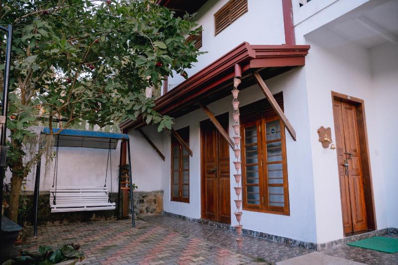 Brown Birds Villa - image 37